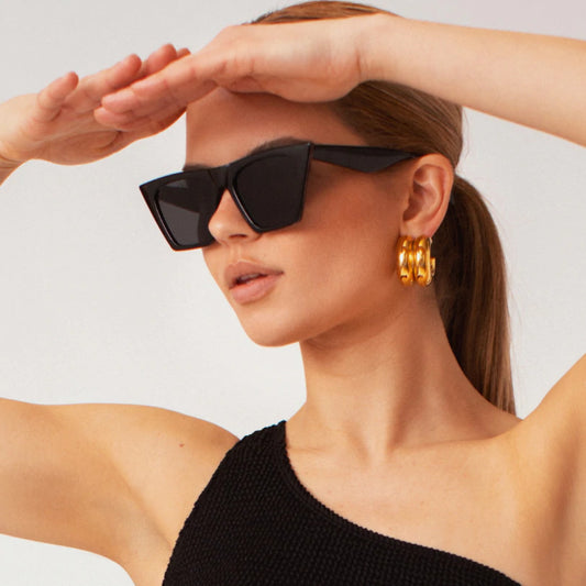 'Nicole' |  Shady Lady